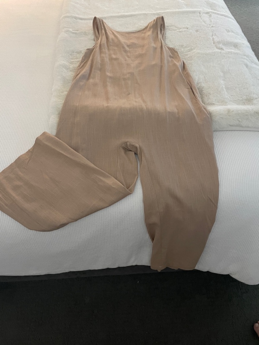 Petal + Pup Women’s Sleeveless Wide-Leg Jumpsuit in Neutral Beige, size 0, new